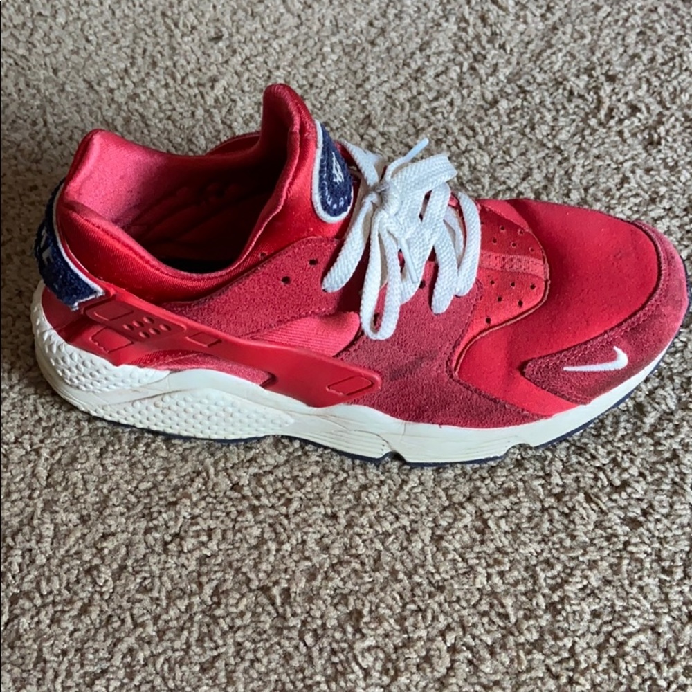 Nike Air Huaraches 👟